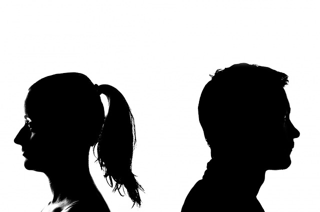 Comment régler les litiges concernant les biens indivis lors d'un divorce ?