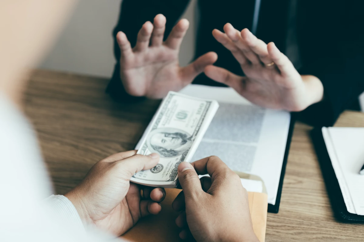 La lutte contre la corruption s'intensifie : quelles sanctions pour les contrevenants ?